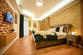 THE QUEEN - Wonderfully Designed Central Apartment